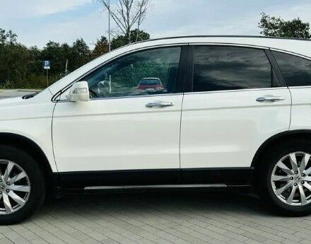 Белый Хонда СРВ, объемом двигателя 2 л и пробегом 187 тыс. км за 9200 $, фото 1 на Automoto.ua
