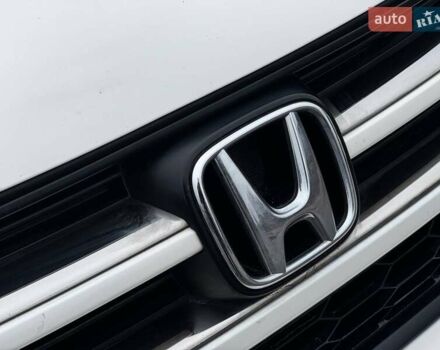Белый Хонда СРВ, объемом двигателя 2.2 л и пробегом 170 тыс. км за 12500 $, фото 8 на Automoto.ua