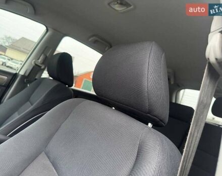 Белый Хонда СРВ, объемом двигателя 2.2 л и пробегом 170 тыс. км за 12500 $, фото 26 на Automoto.ua