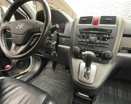 Белый Хонда СРВ, объемом двигателя 2.4 л и пробегом 202 тыс. км за 13300 $, фото 3 на Automoto.ua