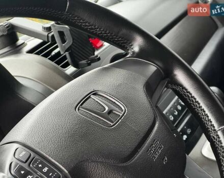 Белый Хонда СРВ, объемом двигателя 2.2 л и пробегом 170 тыс. км за 12500 $, фото 30 на Automoto.ua