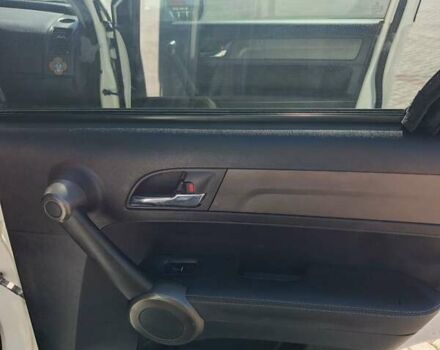 Білий Хонда СРВ, об'ємом двигуна 2.2 л та пробігом 241 тис. км за 13900 $, фото 16 на Automoto.ua