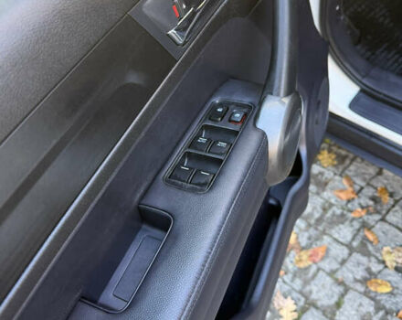 Белый Хонда СРВ, объемом двигателя 2.2 л и пробегом 330 тыс. км за 14300 $, фото 19 на Automoto.ua