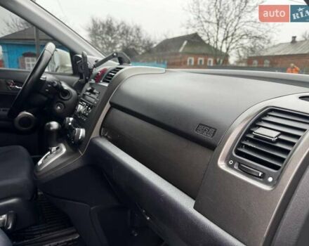 Белый Хонда СРВ, объемом двигателя 2.2 л и пробегом 170 тыс. км за 12500 $, фото 48 на Automoto.ua