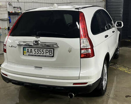 Белый Хонда СРВ, объемом двигателя 2 л и пробегом 128 тыс. км за 15000 $, фото 3 на Automoto.ua