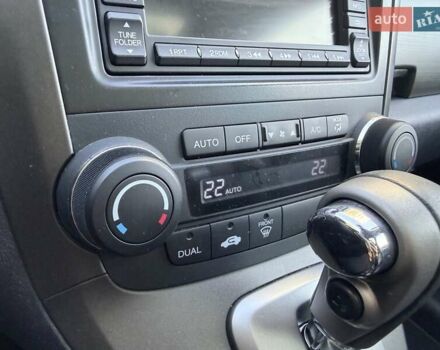 Белый Хонда СРВ, объемом двигателя 2.2 л и пробегом 195 тыс. км за 15800 $, фото 49 на Automoto.ua