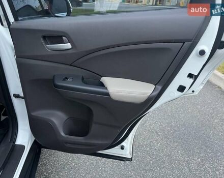 Белый Хонда СРВ, объемом двигателя 2.35 л и пробегом 113 тыс. км за 17200 $, фото 30 на Automoto.ua