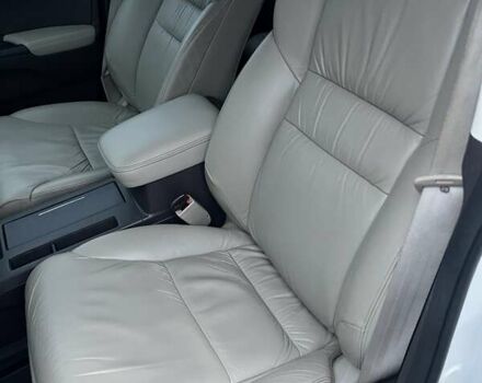 Белый Хонда СРВ, объемом двигателя 2.35 л и пробегом 113 тыс. км за 17200 $, фото 40 на Automoto.ua
