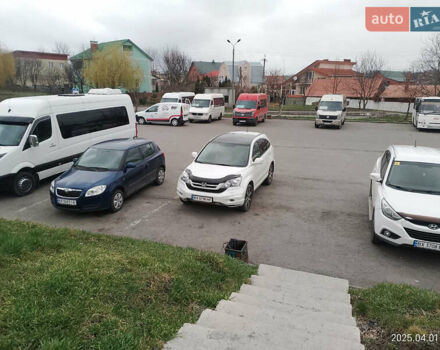 Белый Хонда СРВ, объемом двигателя 2.2 л и пробегом 228 тыс. км за 13300 $, фото 1 на Automoto.ua