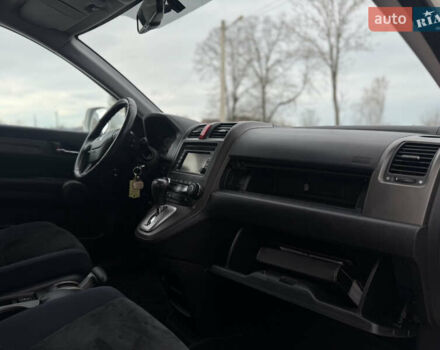 Белый Хонда СРВ, объемом двигателя 2.2 л и пробегом 177 тыс. км за 15500 $, фото 60 на Automoto.ua