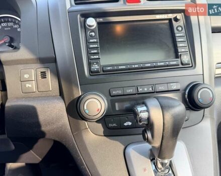 Белый Хонда СРВ, объемом двигателя 2.2 л и пробегом 195 тыс. км за 15800 $, фото 46 на Automoto.ua