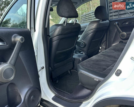 Белый Хонда СРВ, объемом двигателя 2 л и пробегом 280 тыс. км за 11999 $, фото 33 на Automoto.ua