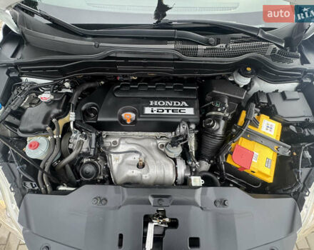 Белый Хонда СРВ, объемом двигателя 2.2 л и пробегом 177 тыс. км за 15500 $, фото 85 на Automoto.ua