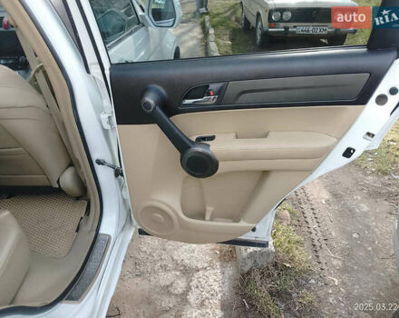 Белый Хонда СРВ, объемом двигателя 2.2 л и пробегом 228 тыс. км за 13300 $, фото 27 на Automoto.ua