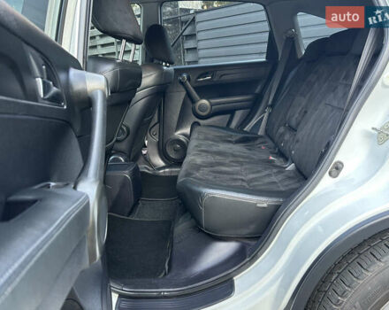 Белый Хонда СРВ, объемом двигателя 2 л и пробегом 280 тыс. км за 11999 $, фото 34 на Automoto.ua