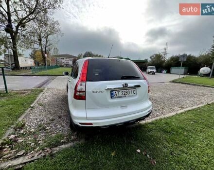 Белый Хонда СРВ, объемом двигателя 2.2 л и пробегом 212 тыс. км за 12500 $, фото 4 на Automoto.ua