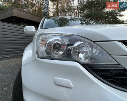 Белый Хонда СРВ, объемом двигателя 2 л и пробегом 280 тыс. км за 11999 $, фото 22 на Automoto.ua