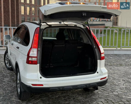 Белый Хонда СРВ, объемом двигателя 2.35 л и пробегом 171 тыс. км за 12900 $, фото 15 на Automoto.ua