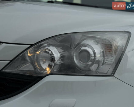 Белый Хонда СРВ, объемом двигателя 2.2 л и пробегом 177 тыс. км за 15500 $, фото 30 на Automoto.ua