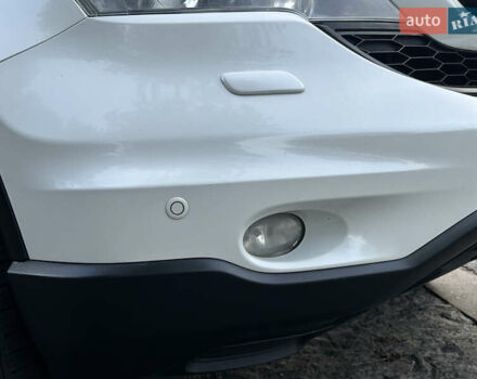 Белый Хонда СРВ, объемом двигателя 2 л и пробегом 280 тыс. км за 11999 $, фото 20 на Automoto.ua