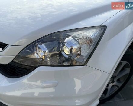 Белый Хонда СРВ, объемом двигателя 2.2 л и пробегом 195 тыс. км за 15800 $, фото 15 на Automoto.ua