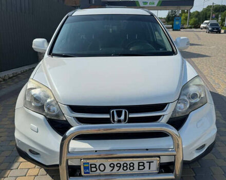 Белый Хонда СРВ, объемом двигателя 2.2 л и пробегом 137 тыс. км за 15000 $, фото 1 на Automoto.ua