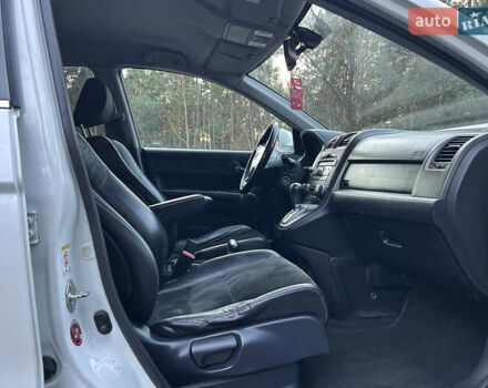 Белый Хонда СРВ, объемом двигателя 2 л и пробегом 280 тыс. км за 11999 $, фото 44 на Automoto.ua