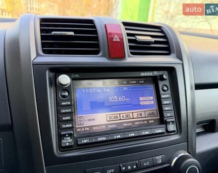 Белый Хонда СРВ, объемом двигателя 2.2 л и пробегом 195 тыс. км за 15800 $, фото 48 на Automoto.ua