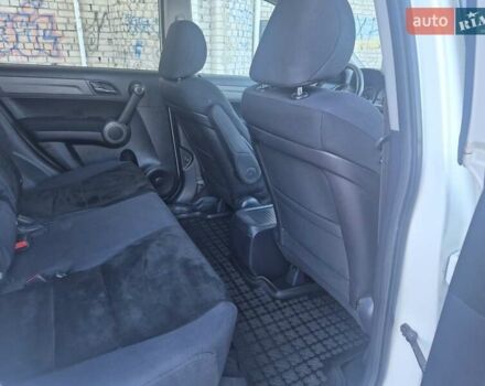 Белый Хонда СРВ, объемом двигателя 2 л и пробегом 174 тыс. км за 13700 $, фото 28 на Automoto.ua