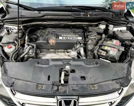 Белый Хонда СРВ, объемом двигателя 2.2 л и пробегом 212 тыс. км за 12500 $, фото 23 на Automoto.ua