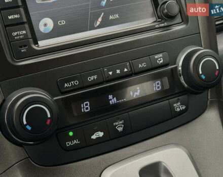 Белый Хонда СРВ, объемом двигателя 2.2 л и пробегом 177 тыс. км за 15500 $, фото 55 на Automoto.ua