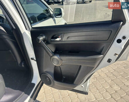 Белый Хонда СРВ, объемом двигателя 2.2 л и пробегом 212 тыс. км за 13999 $, фото 46 на Automoto.ua