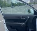 Білий Хонда СРВ, об'ємом двигуна 2 л та пробігом 171 тис. км за 15000 $, фото 6 на Automoto.ua