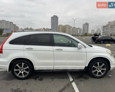 Хонда СРВ 2012 в Киеве на Automoto.ua Белый Хонда СРВ, объемом двигателя 2.4 л и пробегом 254 тыс. км за 13800 $, фото 2 на Automoto.ua