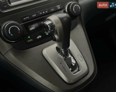 Белый Хонда СРВ, объемом двигателя 2.2 л и пробегом 177 тыс. км за 15500 $, фото 57 на Automoto.ua