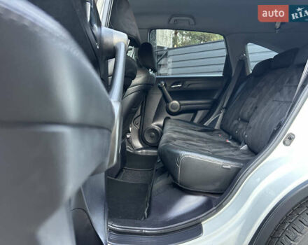 Белый Хонда СРВ, объемом двигателя 2 л и пробегом 280 тыс. км за 11999 $, фото 37 на Automoto.ua