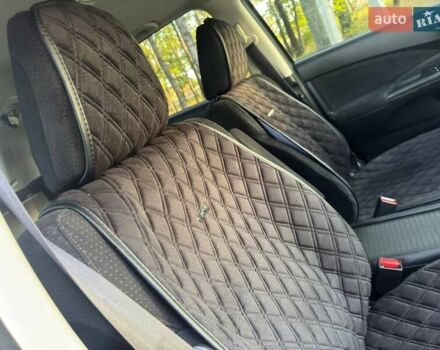 Белый Хонда СРВ, объемом двигателя 2.4 л и пробегом 169 тыс. км за 13980 $, фото 37 на Automoto.ua