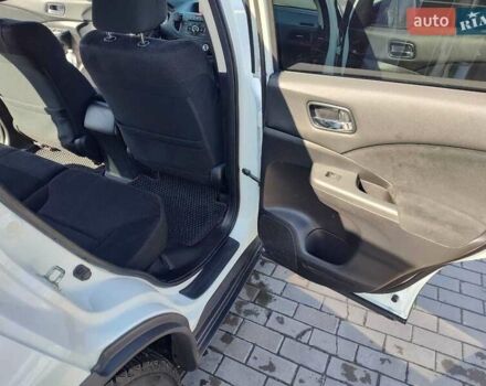 Белый Хонда СРВ, объемом двигателя 1.6 л и пробегом 212 тыс. км за 14400 $, фото 8 на Automoto.ua