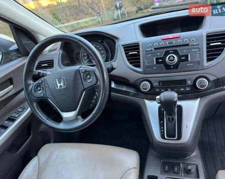 Білий Хонда СРВ, об'ємом двигуна 2.35 л та пробігом 86 тис. км за 17000 $, фото 13 на Automoto.ua