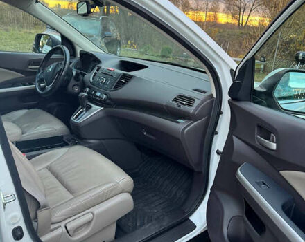 Білий Хонда СРВ, об'ємом двигуна 2.35 л та пробігом 86 тис. км за 17000 $, фото 16 на Automoto.ua