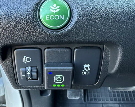 Белый Хонда СРВ, объемом двигателя 2.35 л и пробегом 200 тыс. км за 16800 $, фото 24 на Automoto.ua