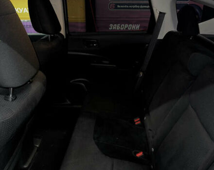 Белый Хонда СРВ, объемом двигателя 2.2 л и пробегом 208 тыс. км за 17200 $, фото 16 на Automoto.ua