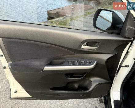 Белый Хонда СРВ, объемом двигателя 2.35 л и пробегом 167 тыс. км за 15500 $, фото 26 на Automoto.ua