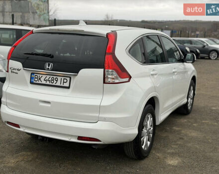 Белый Хонда СРВ, объемом двигателя 2.2 л и пробегом 229 тыс. км за 17850 $, фото 6 на Automoto.ua