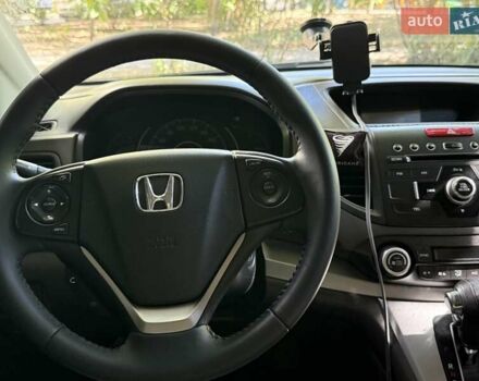 Белый Хонда СРВ, объемом двигателя 2.35 л и пробегом 316 тыс. км за 15000 $, фото 11 на Automoto.ua