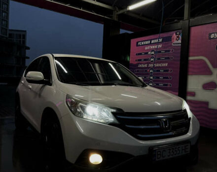 Белый Хонда СРВ, объемом двигателя 2.2 л и пробегом 208 тыс. км за 17200 $, фото 6 на Automoto.ua