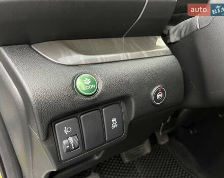 Білий Хонда СРВ, об'ємом двигуна 2.35 л та пробігом 170 тис. км за 16800 $, фото 32 на Automoto.ua
