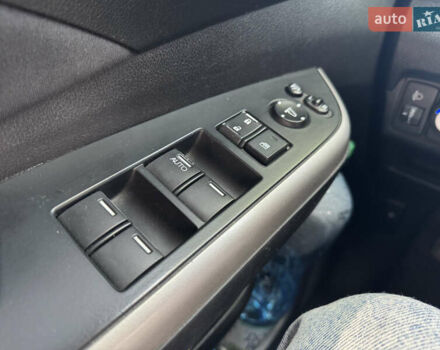 Білий Хонда СРВ, об'ємом двигуна 2.35 л та пробігом 200 тис. км за 15500 $, фото 38 на Automoto.ua