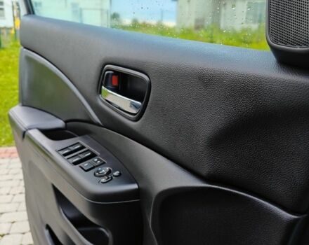 Білий Хонда СРВ, об'ємом двигуна 2.2 л та пробігом 250 тис. км за 14500 $, фото 20 на Automoto.ua