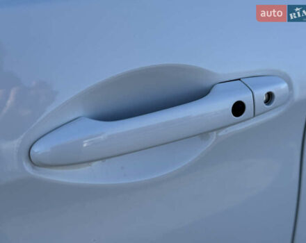 Белый Хонда СРВ, объемом двигателя 2.2 л и пробегом 254 тыс. км за 16950 $, фото 19 на Automoto.ua